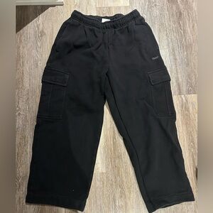 Aritzia- TNA Cozy Fleece Mega Cargo Sweatpant